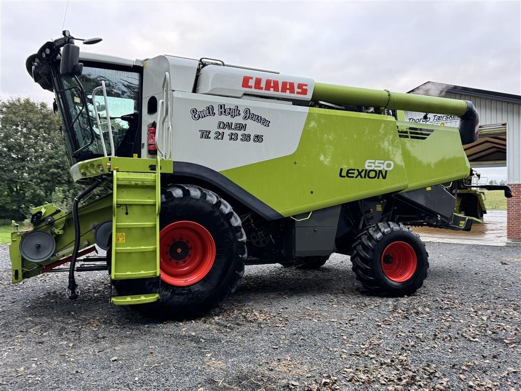 Mähdrescher typu CLAAS LEXION 650 KUN 835 TIMER OG V770 SKÆREBORD!, Gebrauchtmaschine v Nørager (Obrázok 3)