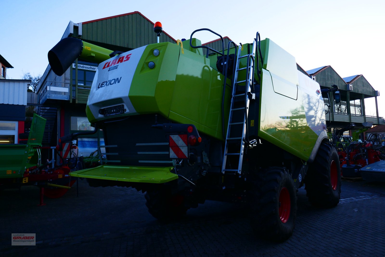 Mähdrescher des Typs CLAAS Lexion 650, Gebrauchtmaschine in Dorfen (Bild 5)