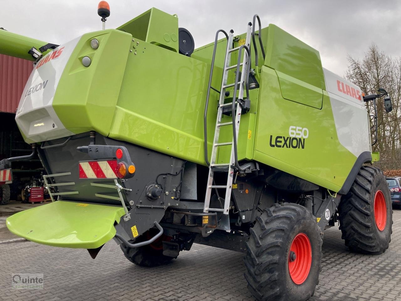 Mähdrescher del tipo CLAAS Lexion 650, Gebrauchtmaschine In Lichtenau-Kleinenberg (Immagine 3)