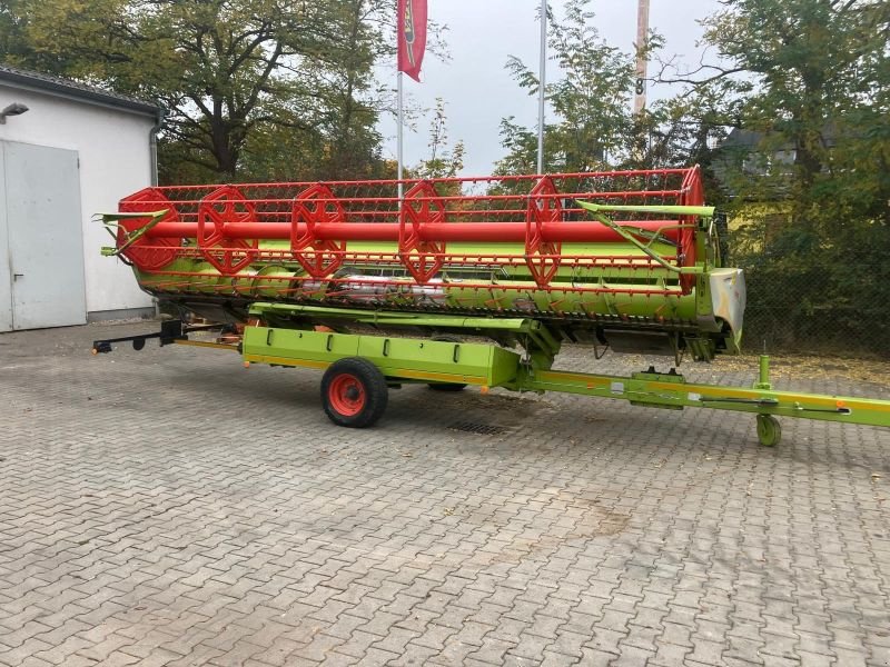 Mähdrescher del tipo CLAAS LEXION 660 + V660 SCHNEIDWERK, Gebrauchtmaschine en Schwandorf (Imagen 8)