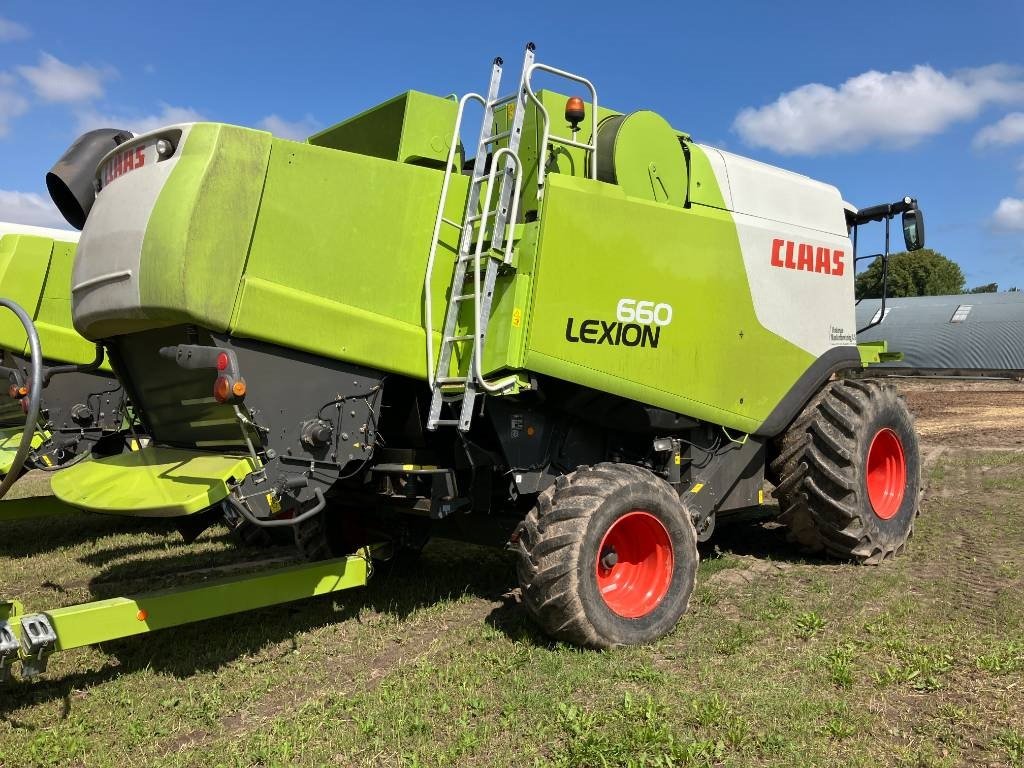 Mähdrescher del tipo CLAAS LEXION 660, Gebrauchtmaschine In Hinnerup (Immagine 3)