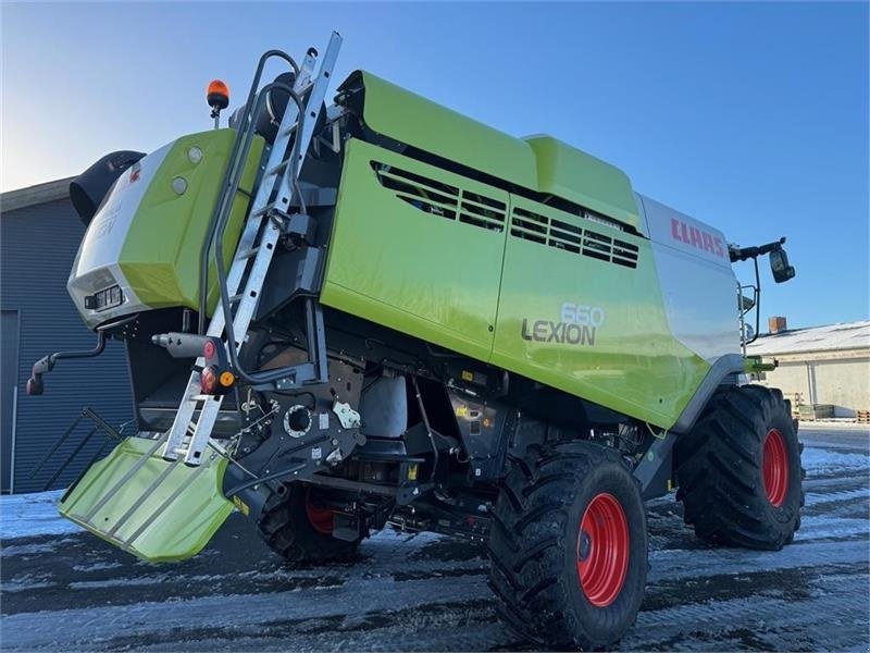 Mähdrescher des Typs CLAAS LEXION 660, Gebrauchtmaschine in Vinderup (Bild 3)