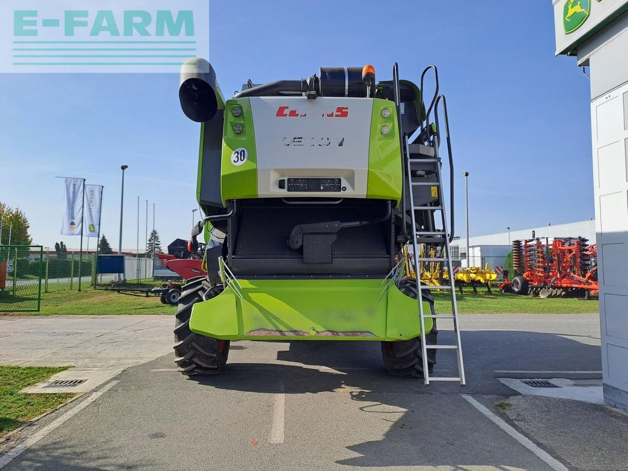 Mähdrescher des Typs CLAAS Lexion 660, Gebrauchtmaschine in OSIJEK (Bild 4)