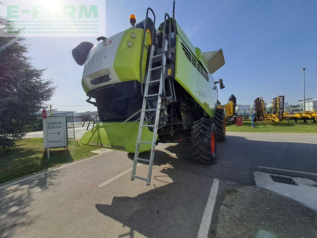 Mähdrescher des Typs CLAAS Lexion 660, Gebrauchtmaschine in OSIJEK (Bild 13)