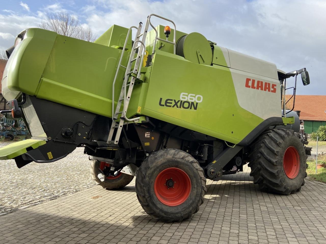 Mähdrescher del tipo CLAAS Lexion 660, Gebrauchtmaschine en Könnern (Imagen 3)