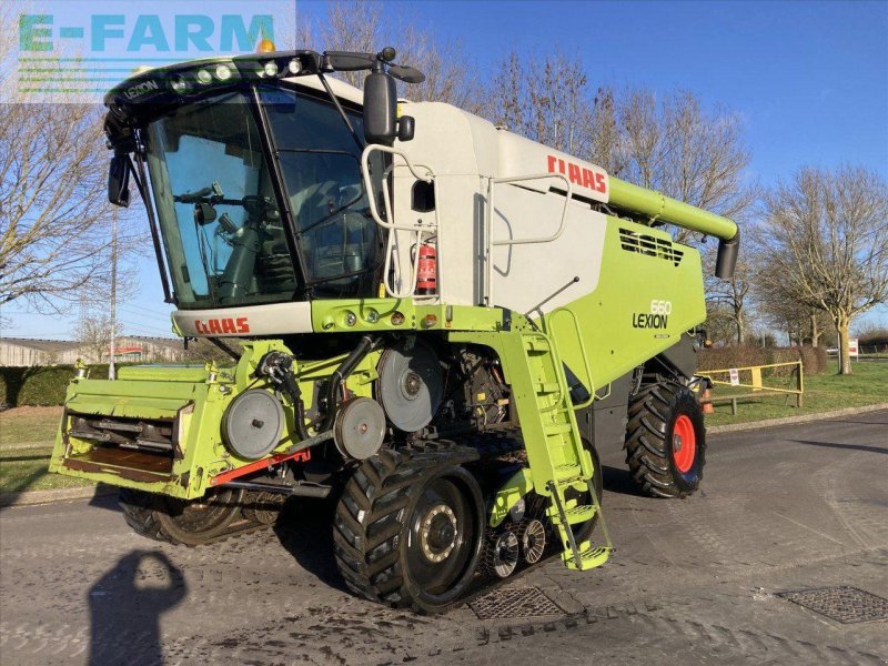 Mähdrescher a típus CLAAS LEXION 660TT WITH V770 CUTTERBAR, Gebrauchtmaschine ekkor: STANDERWICK, FROME (Kép 1)