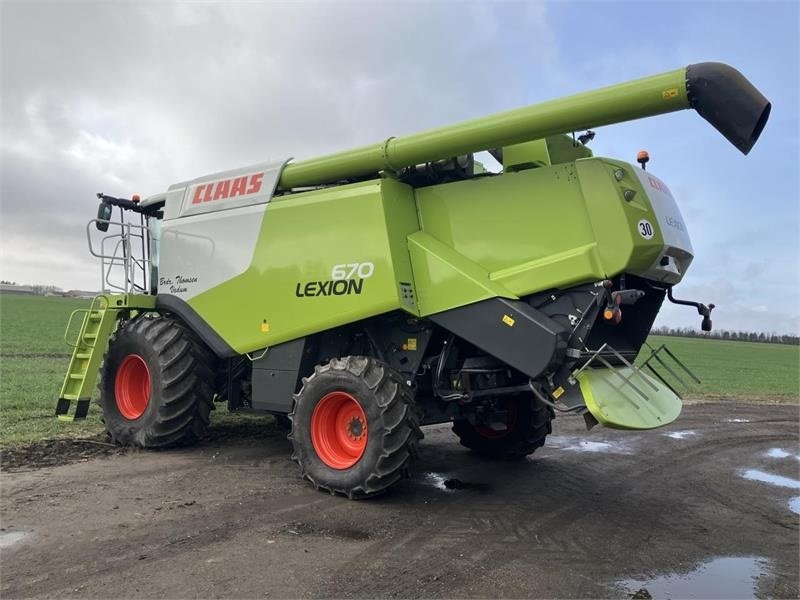 Mähdrescher typu CLAAS LEXION 670 4-WD, Gebrauchtmaschine w Brønderslev (Zdjęcie 2)