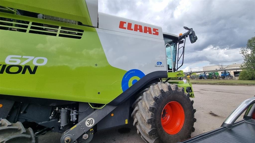 Mähdrescher typu CLAAS LEXION 670 Incl. Skærebord Vario V770. 4WD. CEMOS Cruise Pilot. 3D. XL Snegl. Profi Cam. S7 Terminal. Quantimeter. Ring til Ulrik på 40255544. Jeg snakker Jysk., Gebrauchtmaschine w Kolding (Zdjęcie 6)