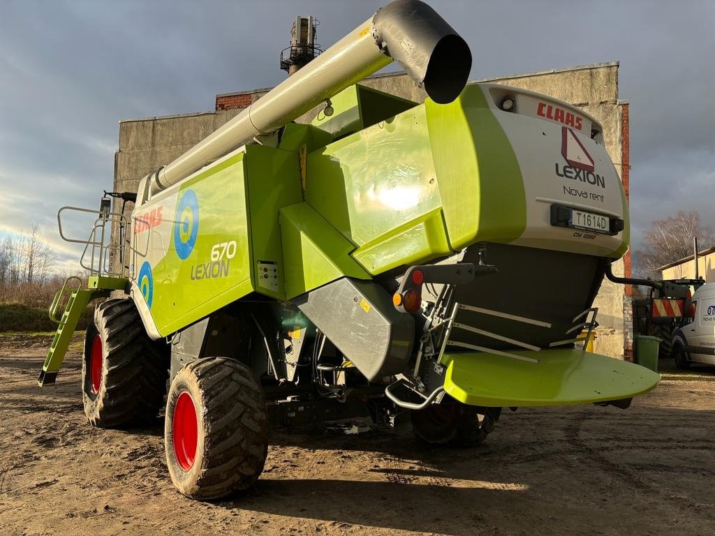 Mähdrescher typu CLAAS LEXION 670 Incl. V900 bord. 900/60 R32. Udbyttemåler., Gebrauchtmaschine v Kolding (Obrázok 4)