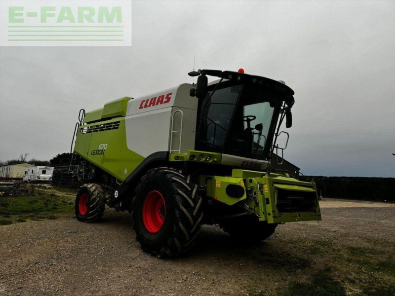 Mähdrescher des Typs CLAAS LEXION 670 M, Gebrauchtmaschine in MICHELDEVER, WINCHESTER (Bild 1)