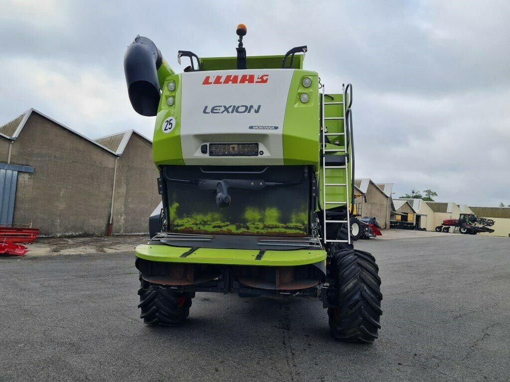 Mähdrescher tip CLAAS LEXION 670 MONTANA 4X4, Gebrauchtmaschine in Charnay-lès-macon (Poză 6)