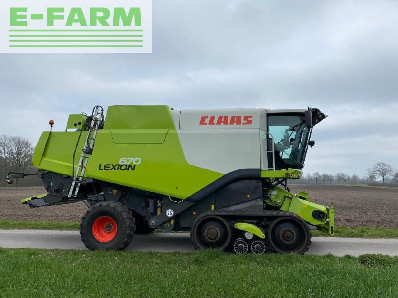 Mähdrescher du type CLAAS Lexion 670 TT Allrad, Gebrauchtmaschine en Hamburg (Photo 2)