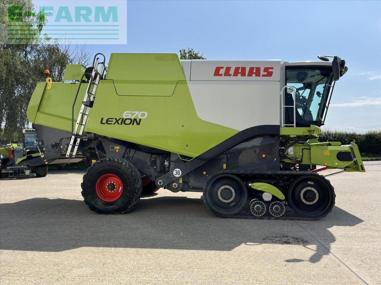 Mähdrescher des Typs CLAAS LEXION 670 TT, Gebrauchtmaschine in SUFFOLK (Bild 4)