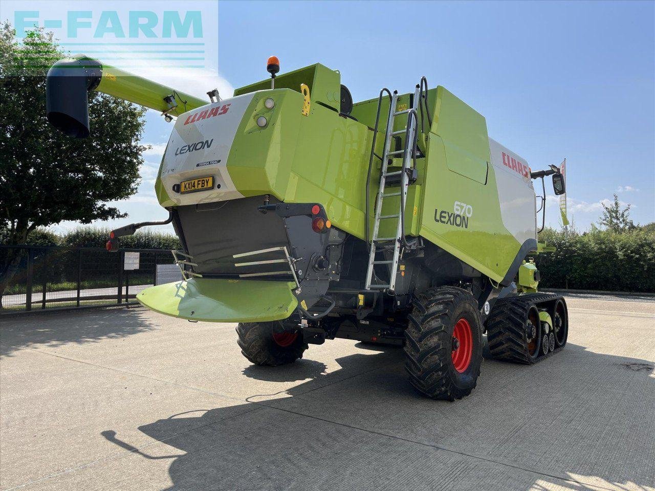 Mähdrescher des Typs CLAAS LEXION 670 TT, Gebrauchtmaschine in SUFFOLK (Bild 5)