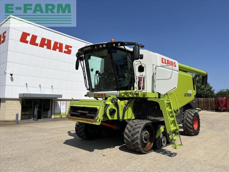 Mähdrescher от тип CLAAS LEXION 670 TT, Gebrauchtmaschine в SUFFOLK (Снимка 1)