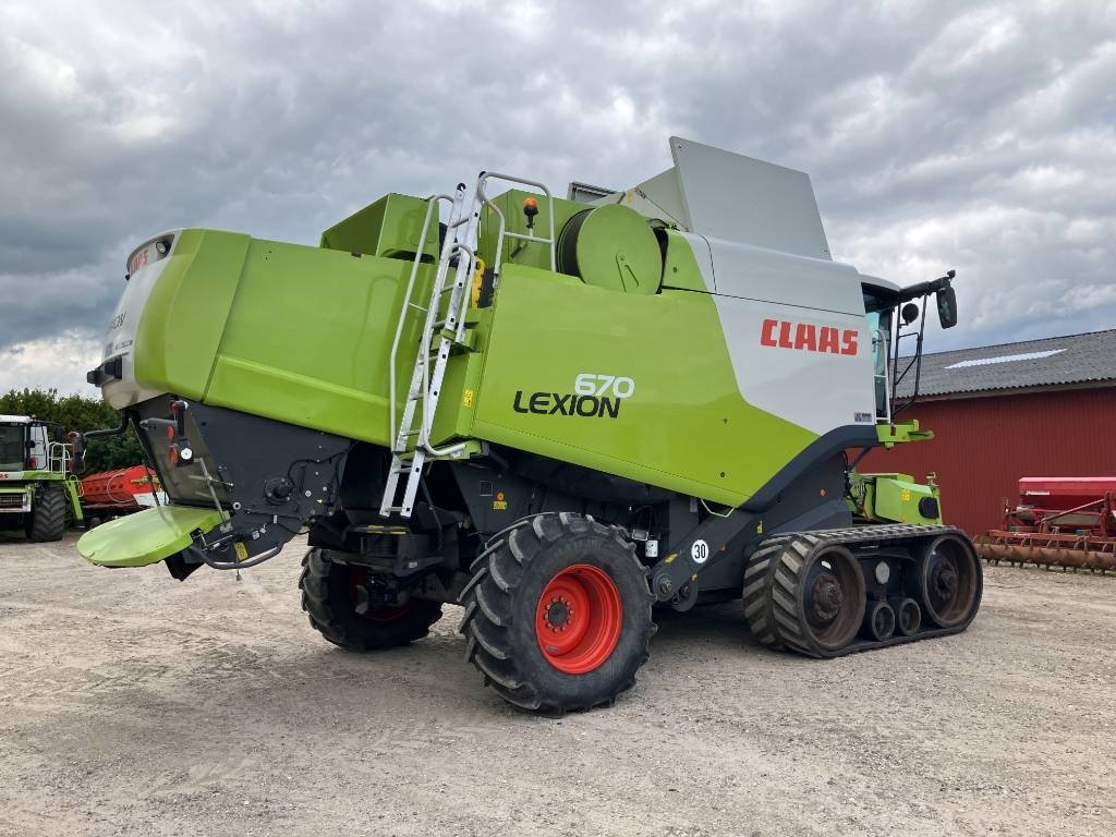 Mähdrescher des Typs CLAAS Lexion 670 TT, Gebrauchtmaschine in Brønderslev (Bild 4)