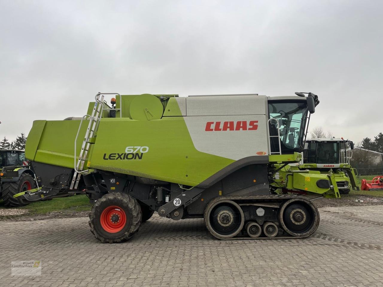 Mähdrescher del tipo CLAAS Lexion 670 TT, Gebrauchtmaschine en Schora (Imagen 8)