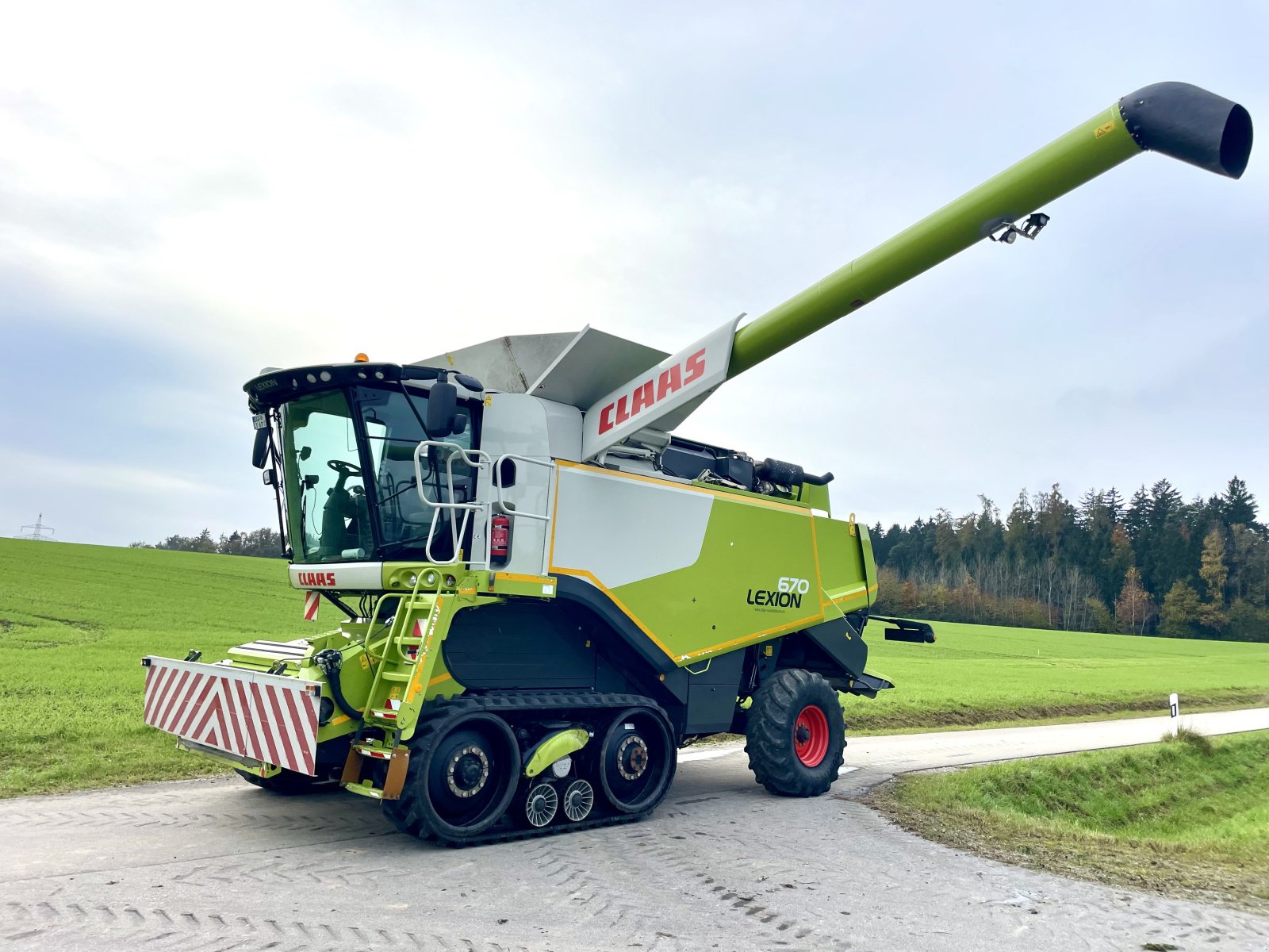 Mähdrescher a típus CLAAS Lexion 670 TT, Gebrauchtmaschine ekkor: Simbach (Kép 1)