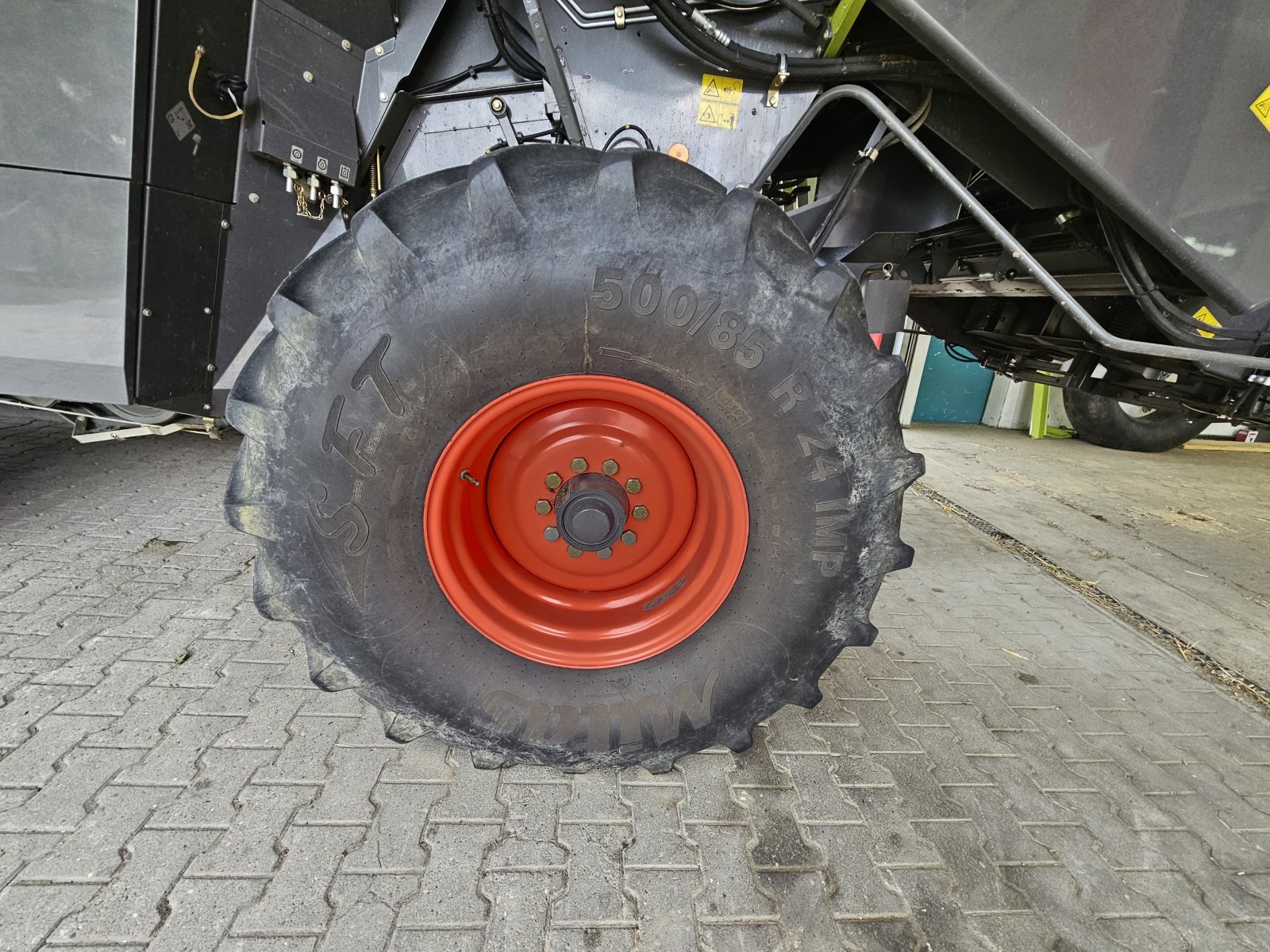 Mähdrescher van het type CLAAS Lexion 670 TT, Gebrauchtmaschine in Senden (Foto 13)