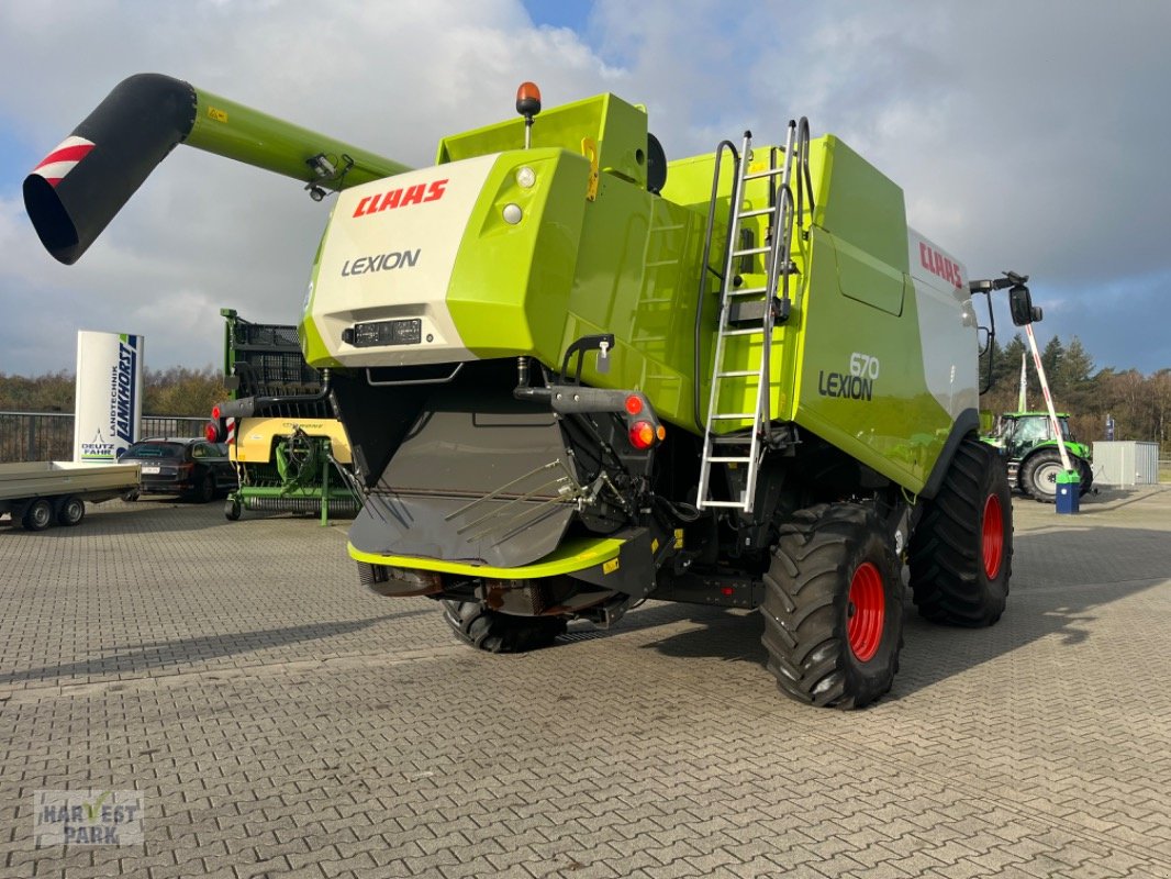 Mähdrescher of the type CLAAS Lexion 670, Gebrauchtmaschine in Emsbüren (Picture 11)