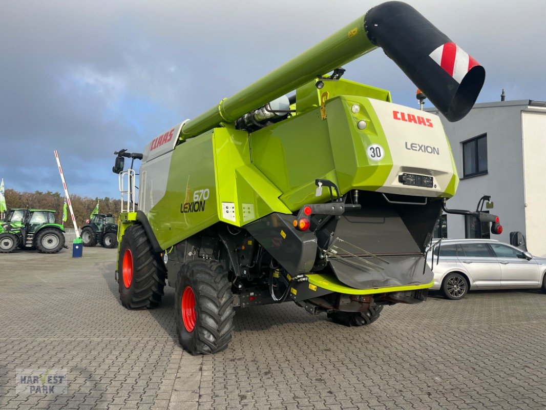 Mähdrescher of the type CLAAS Lexion 670, Gebrauchtmaschine in Emsbüren (Picture 10)