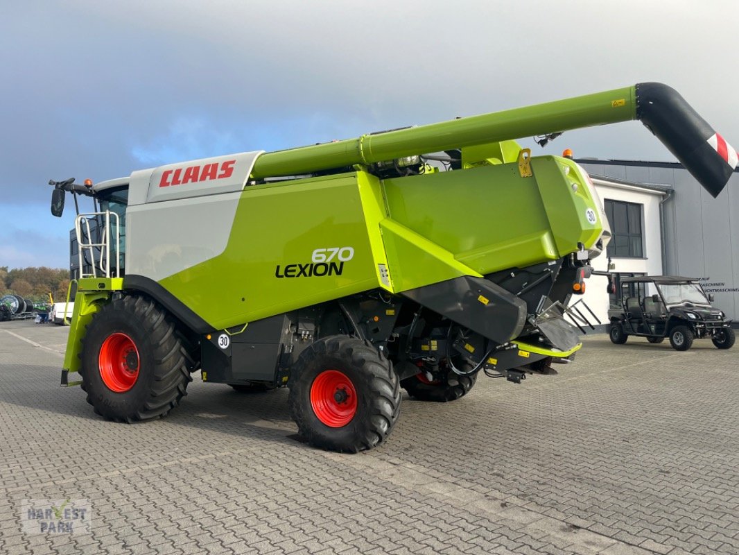 Mähdrescher of the type CLAAS Lexion 670, Gebrauchtmaschine in Emsbüren (Picture 9)