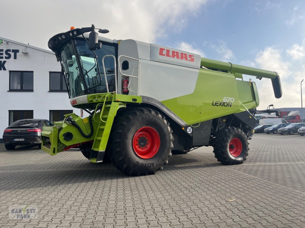 Mähdrescher of the type CLAAS Lexion 670, Gebrauchtmaschine in Emsbüren (Picture 1)