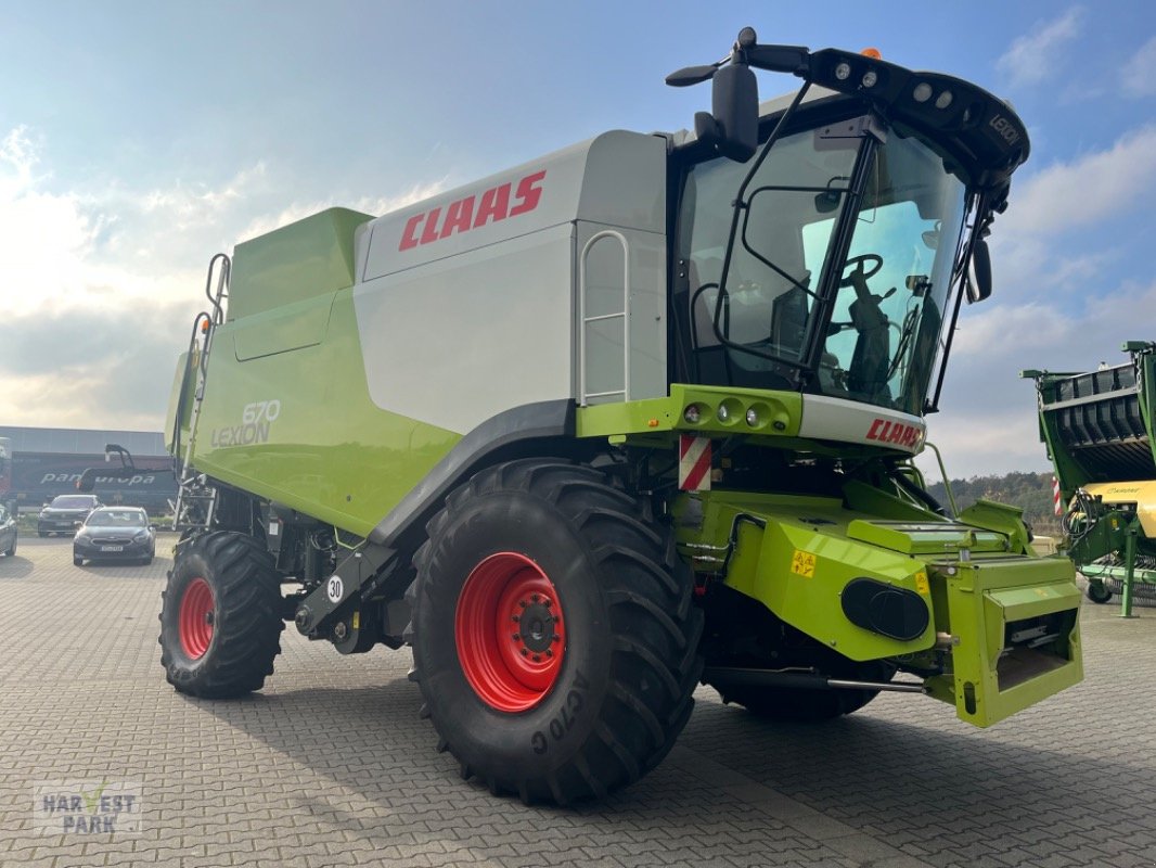 Mähdrescher of the type CLAAS Lexion 670, Gebrauchtmaschine in Emsbüren (Picture 3)