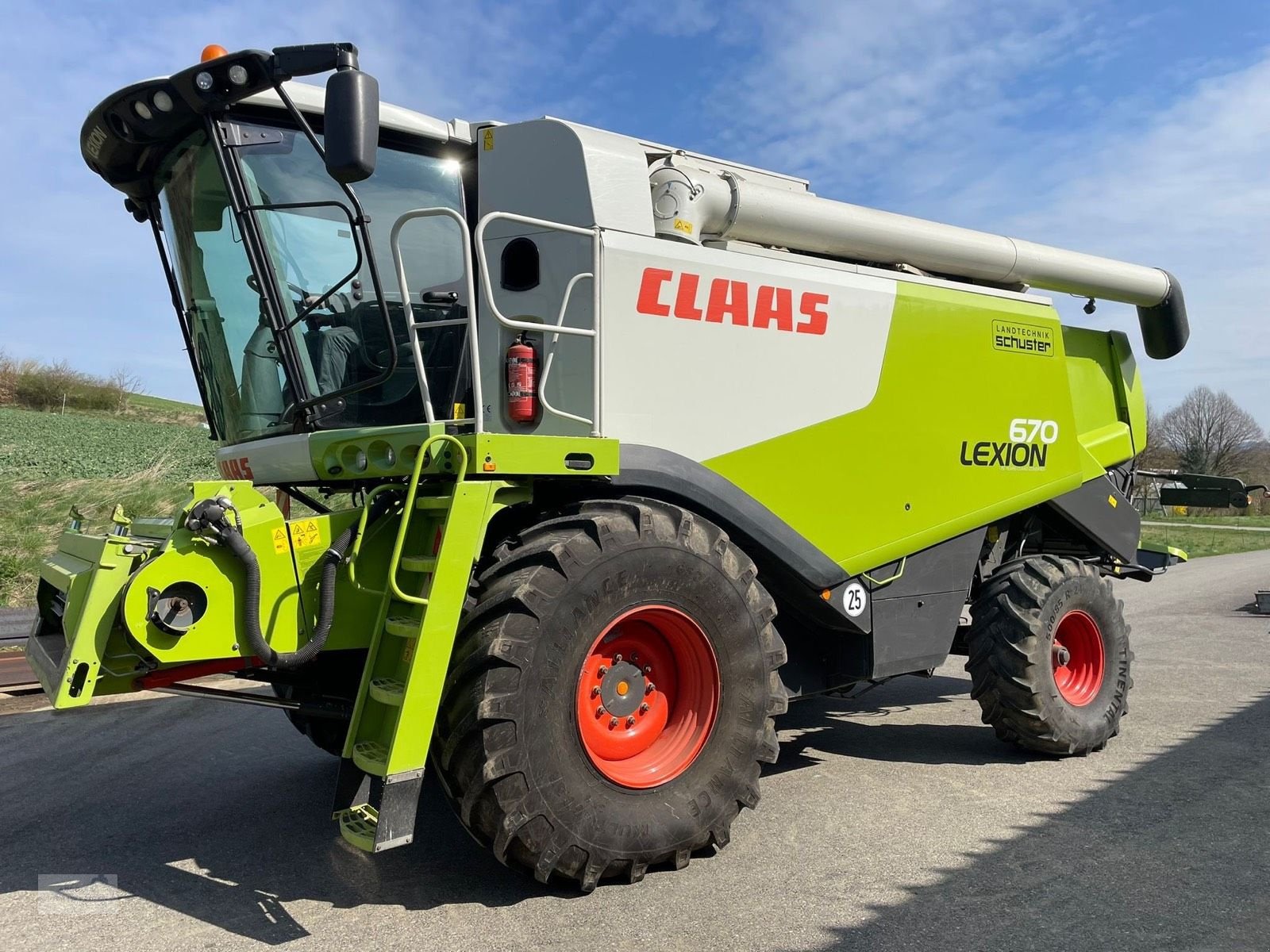 Mähdrescher del tipo CLAAS Lexion 670, Gebrauchtmaschine en Burgoberbach (Imagen 3)