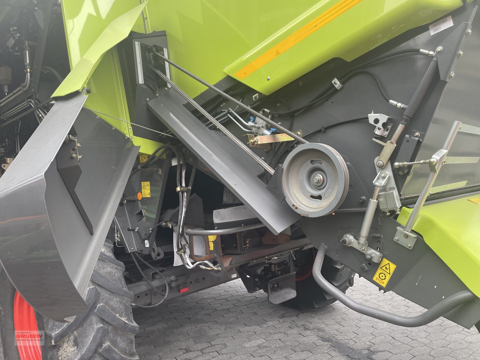 Mähdrescher des Typs CLAAS Lexion 670, Gebrauchtmaschine in Dorfen (Bild 10)