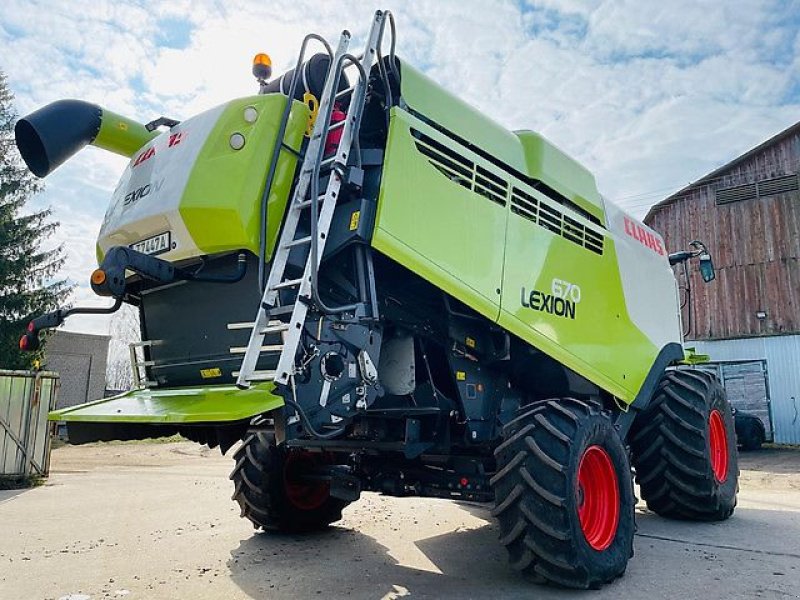 Mähdrescher des Typs CLAAS LEXION 670, Gebrauchtmaschine in Kaunas (Bild 12)