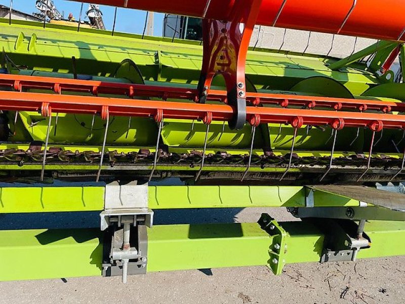 Mähdrescher des Typs CLAAS LEXION 670, Gebrauchtmaschine in Kaunas (Bild 16)