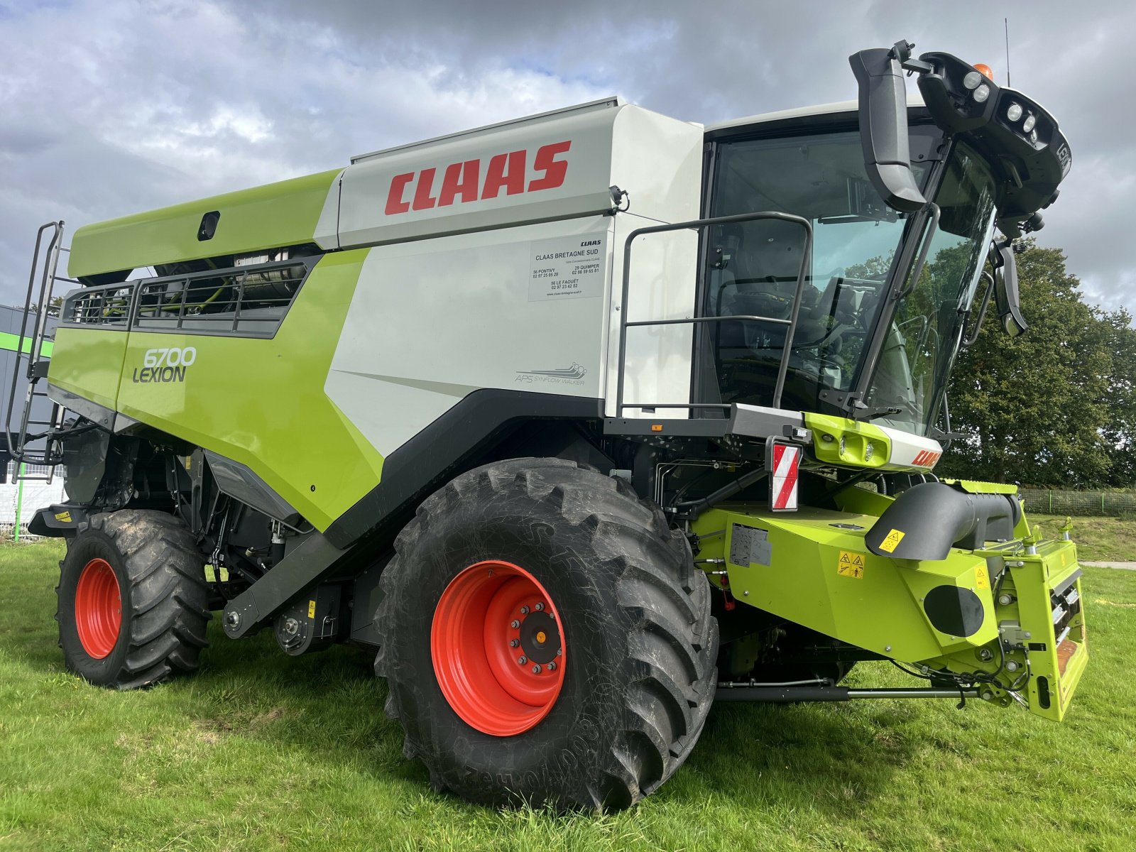 Mähdrescher a típus CLAAS LEXION 6700 4RM V770 !, Gebrauchtmaschine ekkor: PONTIVY (Kép 1)