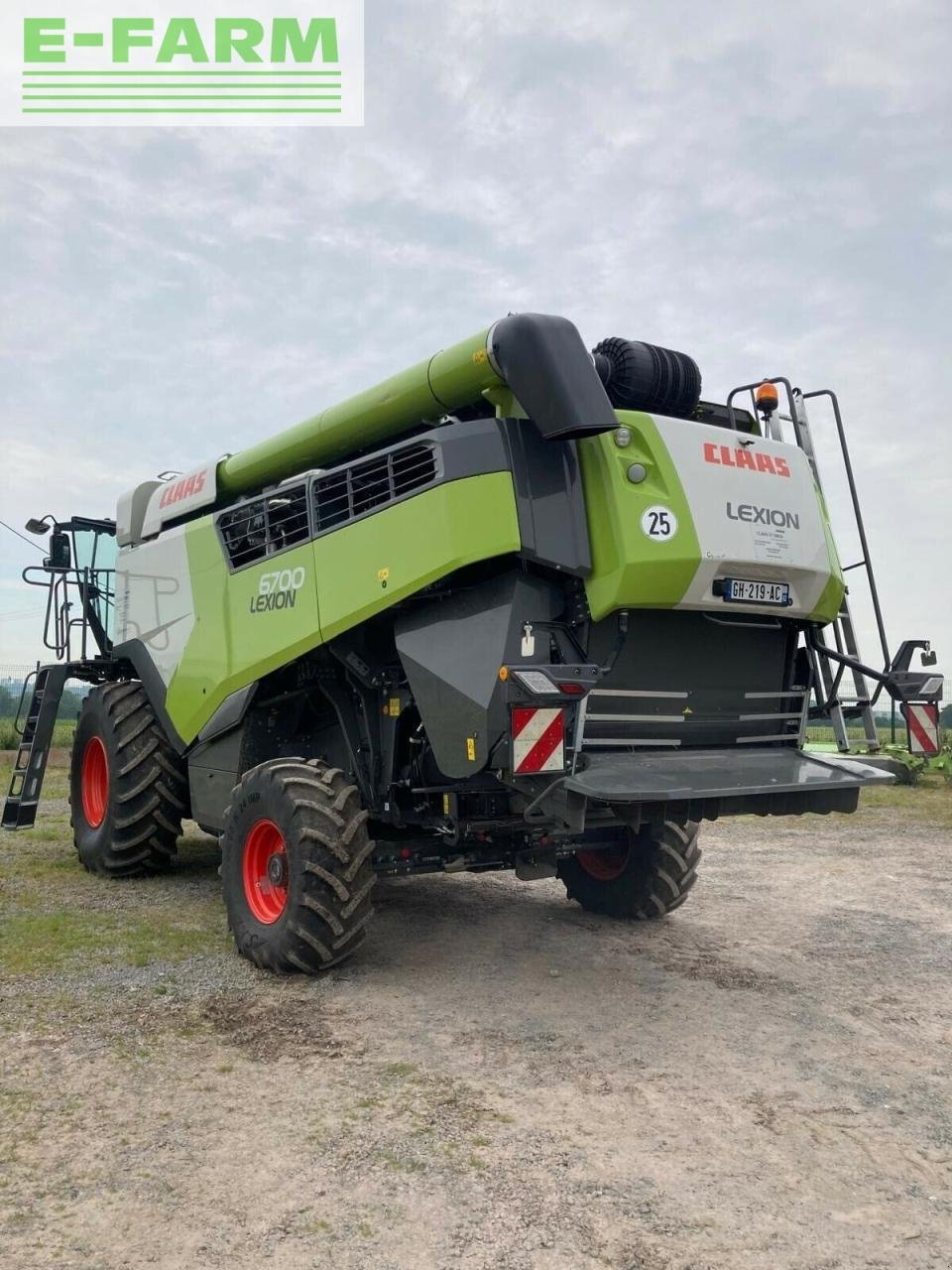 Mähdrescher tip CLAAS lexion 6700 business, Gebrauchtmaschine in BLENDECQUES (Poză 2)