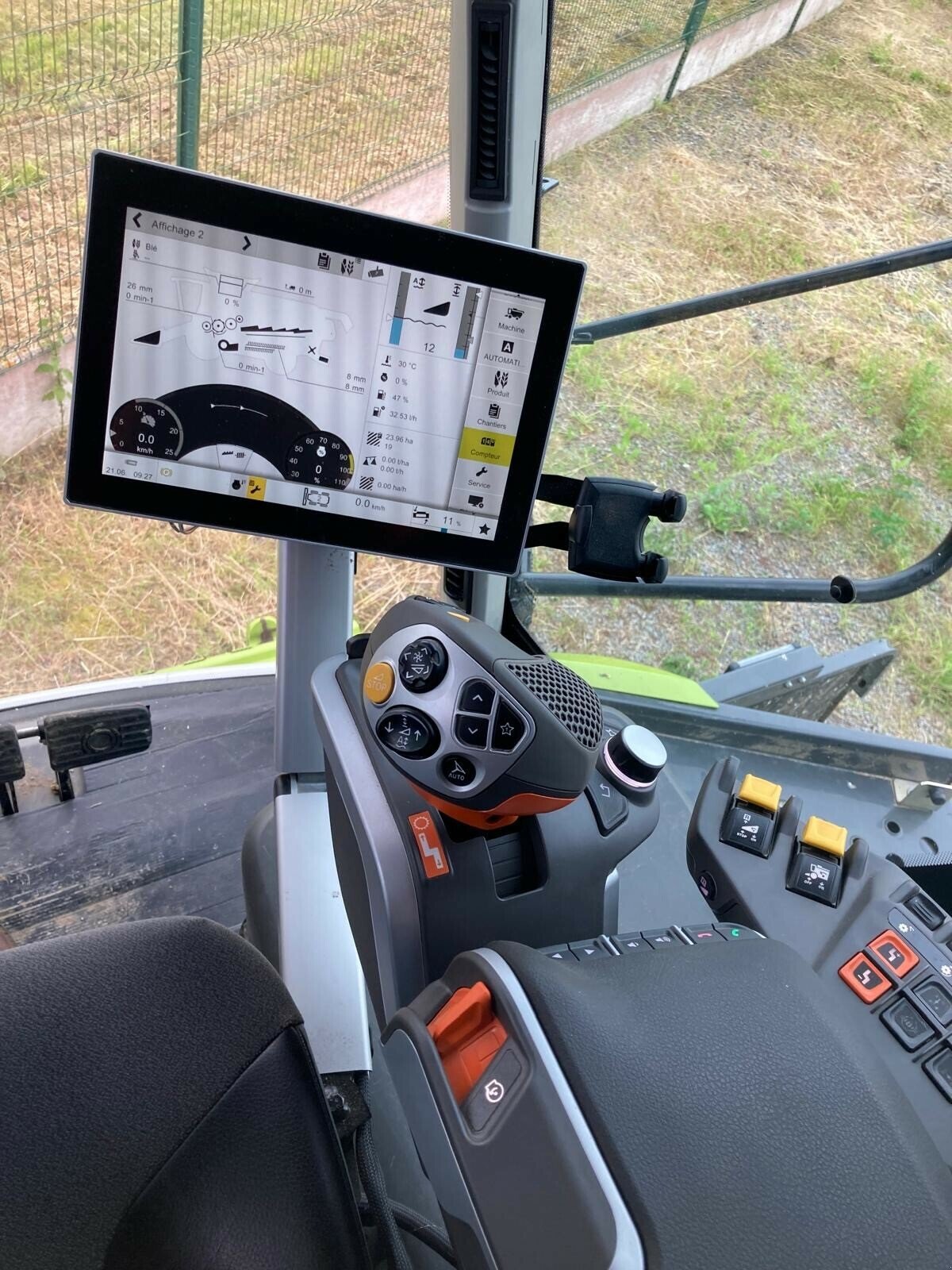 Mähdrescher za tip CLAAS LEXION 6700 BUSINESS, Gebrauchtmaschine u BEAUVOIS (Slika 7)