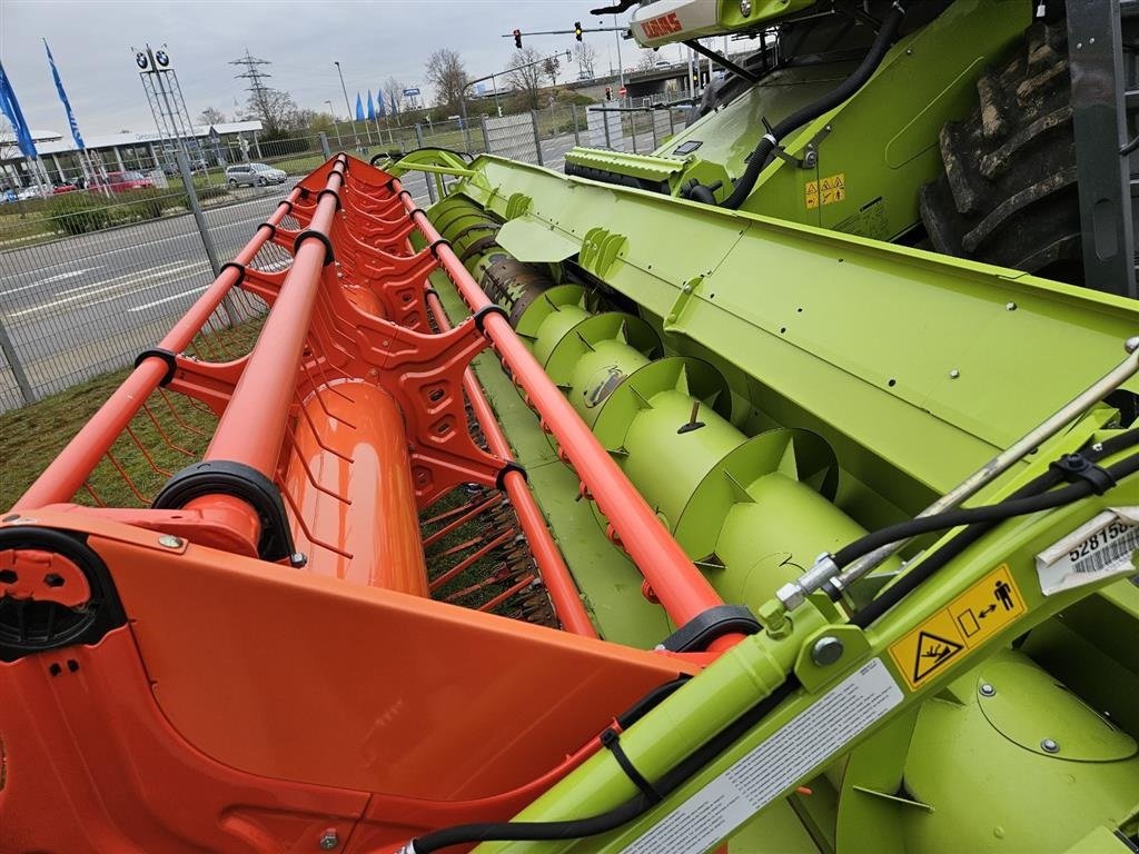 Mähdrescher typu CLAAS Lexion 6700 KUN 180 høst timer! MED Skærebord! Laser pilot, 3D, Quantimeter, 900 dæk., Gebrauchtmaschine w Kolding (Zdjęcie 2)