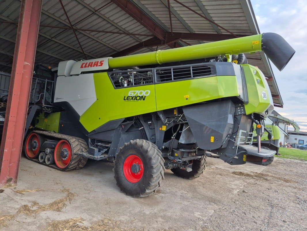 Mähdrescher des Typs CLAAS Lexion 6700 TT V-Kanal Allrad, Gebrauchtmaschine in Schutterzell (Bild 1)