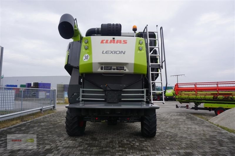 Mähdrescher des Typs CLAAS LEXION 6700, Gebrauchtmaschine in Töging am Inn (Bild 4)