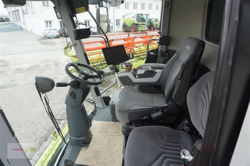 Mähdrescher des Typs CLAAS LEXION 6700, Gebrauchtmaschine in Töging am Inn (Bild 5)