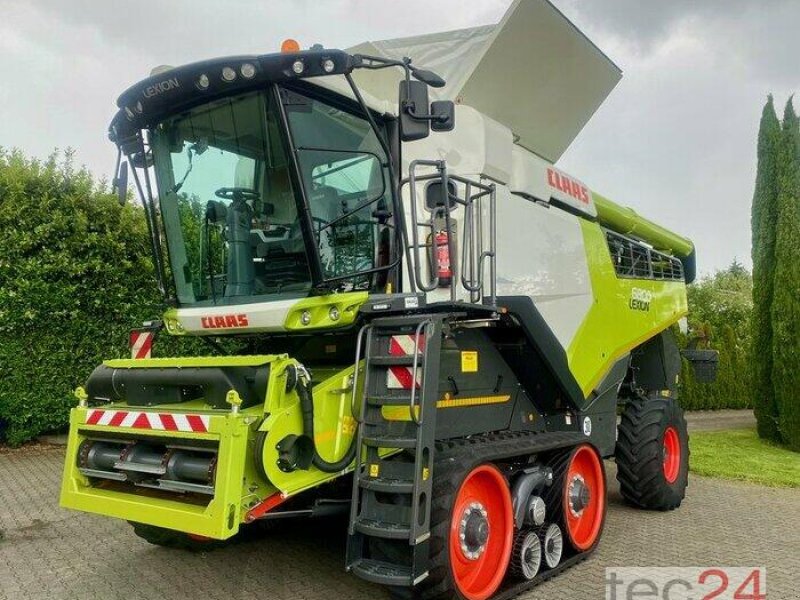 Mähdrescher des Typs CLAAS Lexion 6800, Gebrauchtmaschine in Östringen (Bild 1)