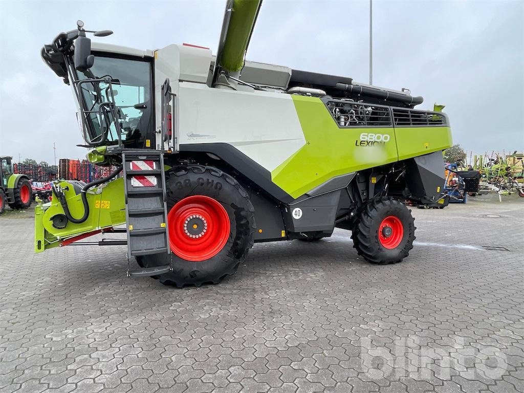 Mähdrescher Türe ait CLAAS Lexion 6800, Gebrauchtmaschine içinde Düsseldorf (resim 1)