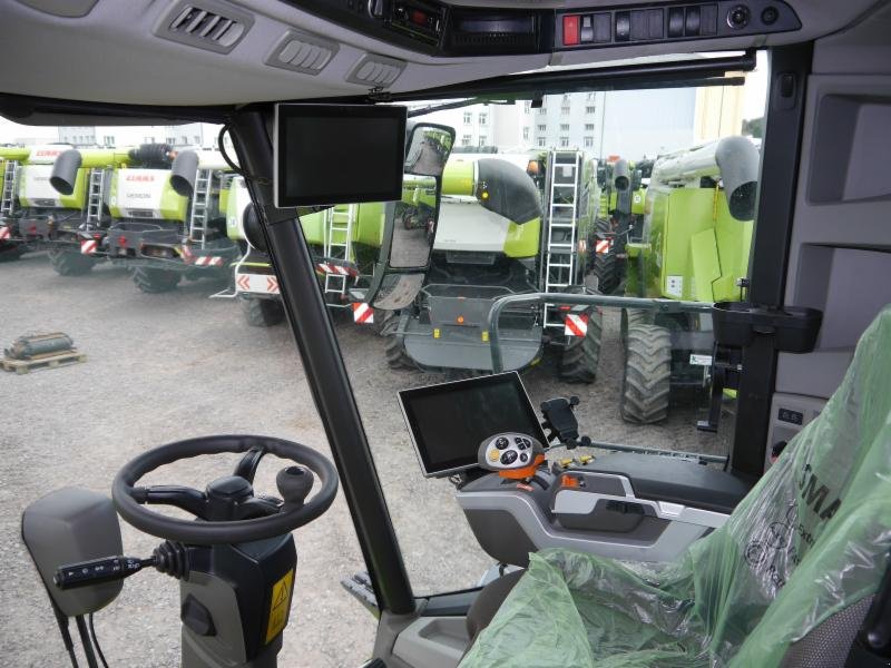 Mähdrescher del tipo CLAAS LEXION 6900 TERRA TRAC, Gebrauchtmaschine In Landsberg (Immagine 5)