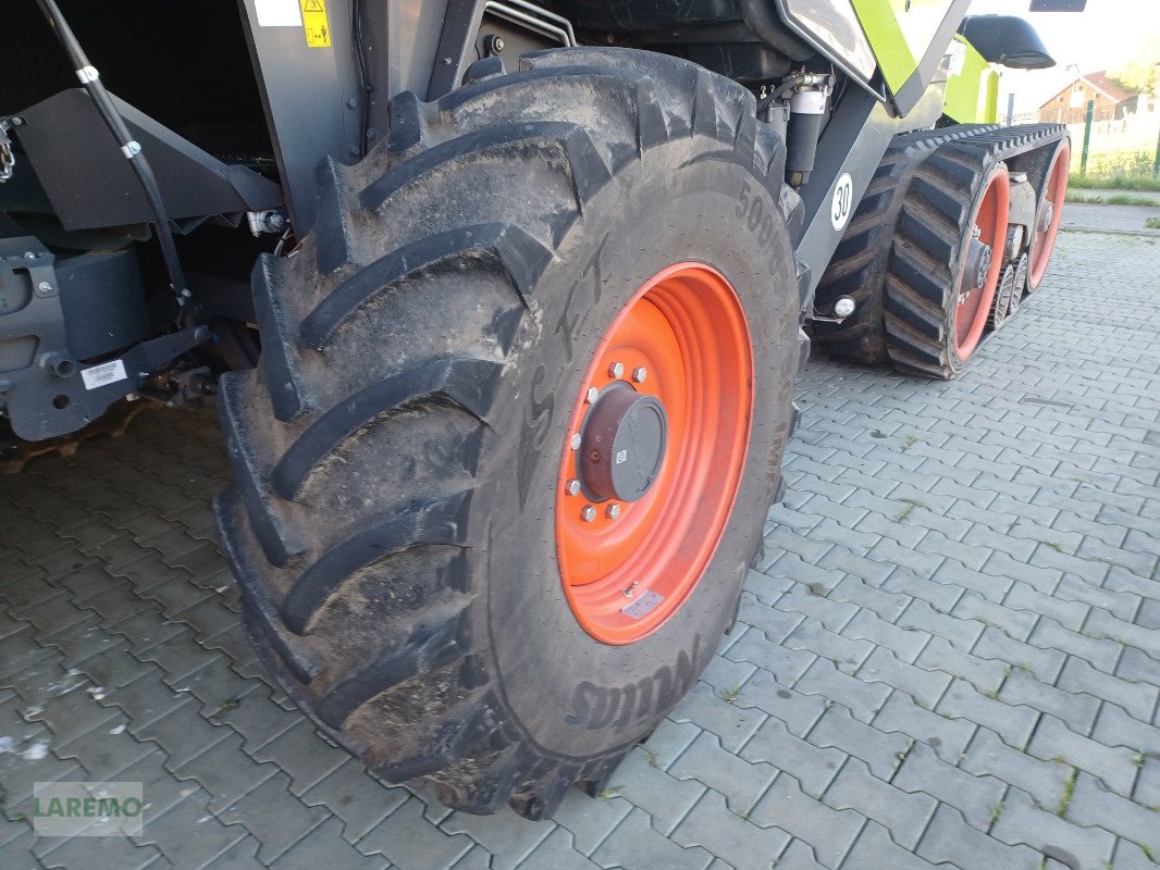 Mähdrescher van het type CLAAS Lexion 6900 TT Terratrac + V 930, Gebrauchtmaschine in Langenwetzendorf (Foto 8)