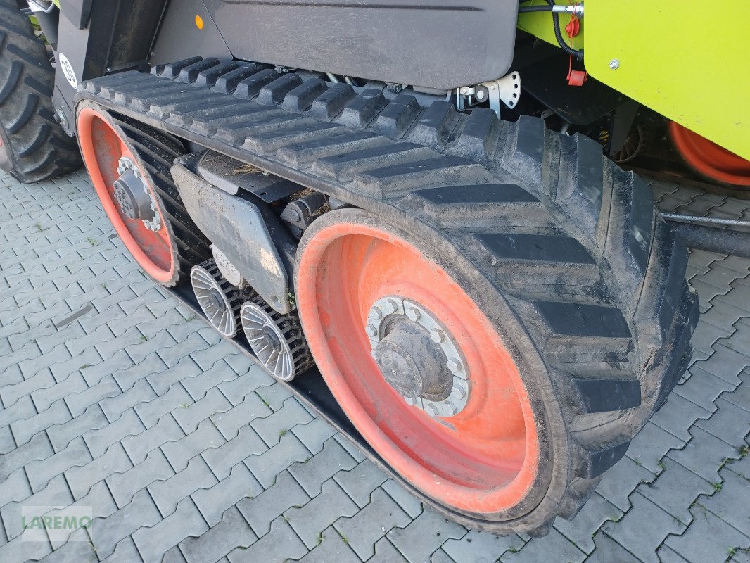 Mähdrescher van het type CLAAS Lexion 6900 TT Terratrac + V 930, Gebrauchtmaschine in Langenwetzendorf (Foto 7)