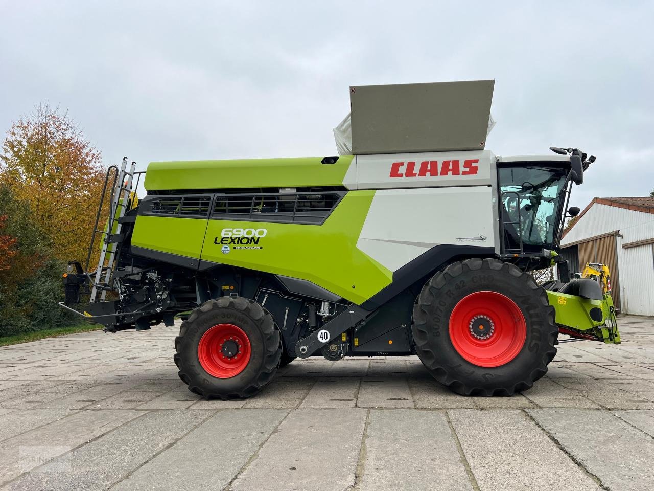 Mähdrescher des Typs CLAAS Lexion 6900, Gebrauchtmaschine in Prenzlau (Bild 1)