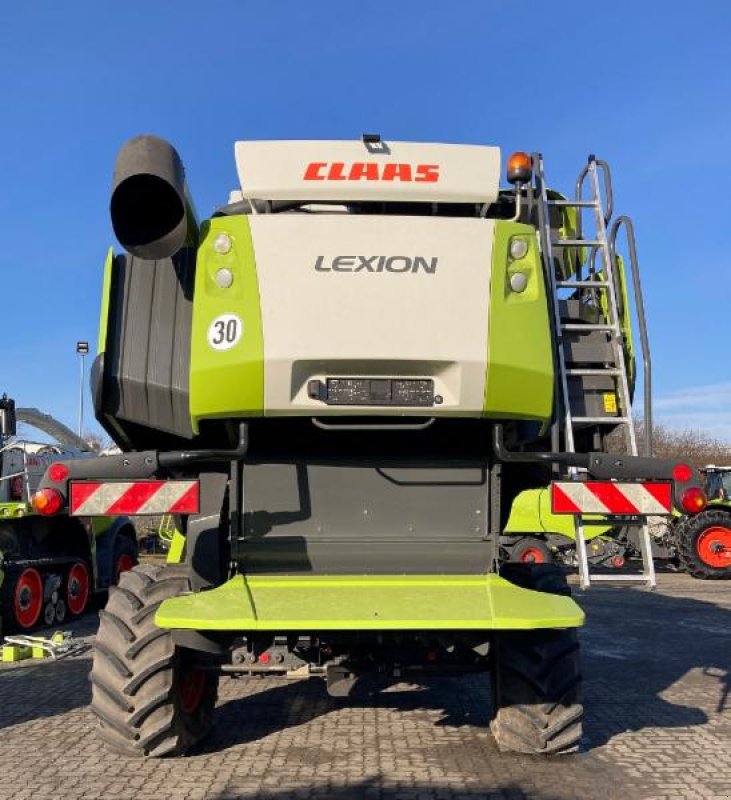 Mähdrescher del tipo CLAAS LEXION 740, Gebrauchtmaschine en Hockenheim (Imagen 4)