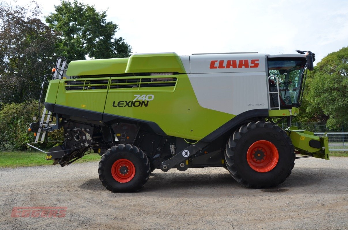 Mähdrescher του τύπου CLAAS LEXION 740, Gebrauchtmaschine σε Suhlendorf (Φωτογραφία 3)