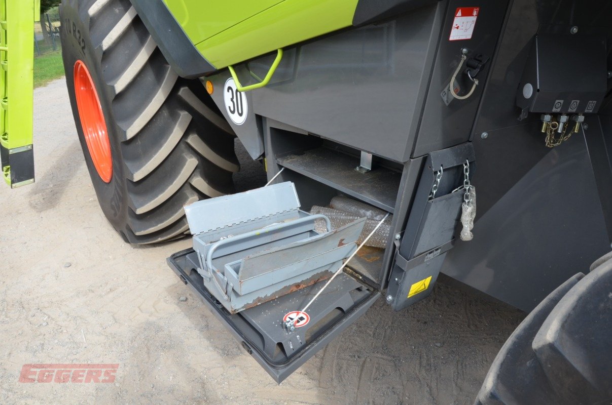 Mähdrescher des Typs CLAAS LEXION 740, Gebrauchtmaschine in Suhlendorf (Bild 5)