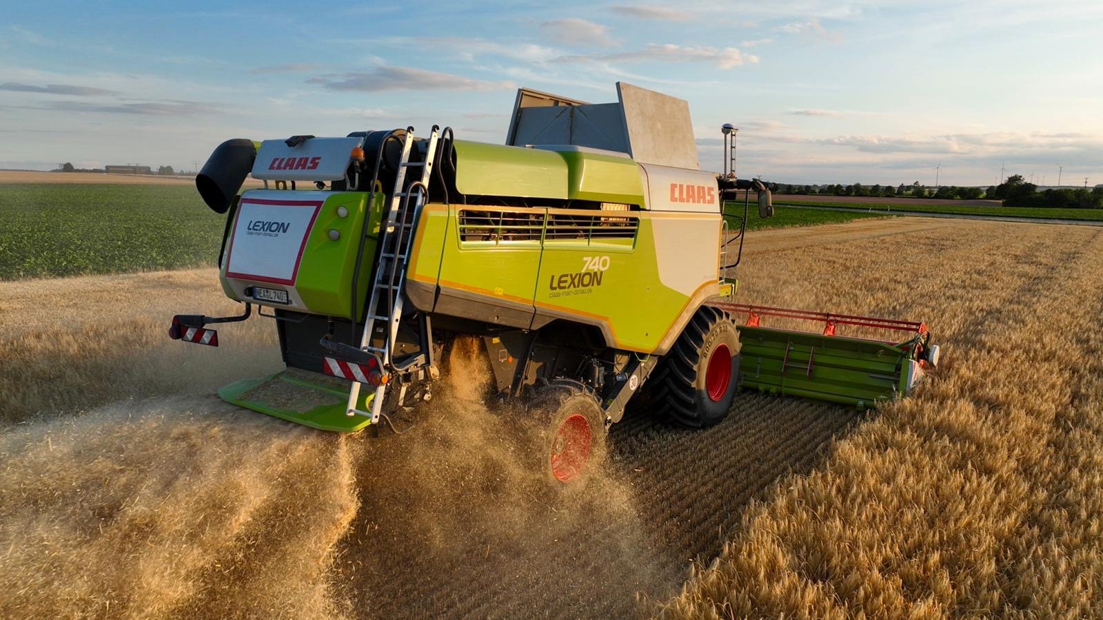 Mähdrescher del tipo CLAAS Lexion 740, Gebrauchtmaschine en Simmershofen (Imagen 3)