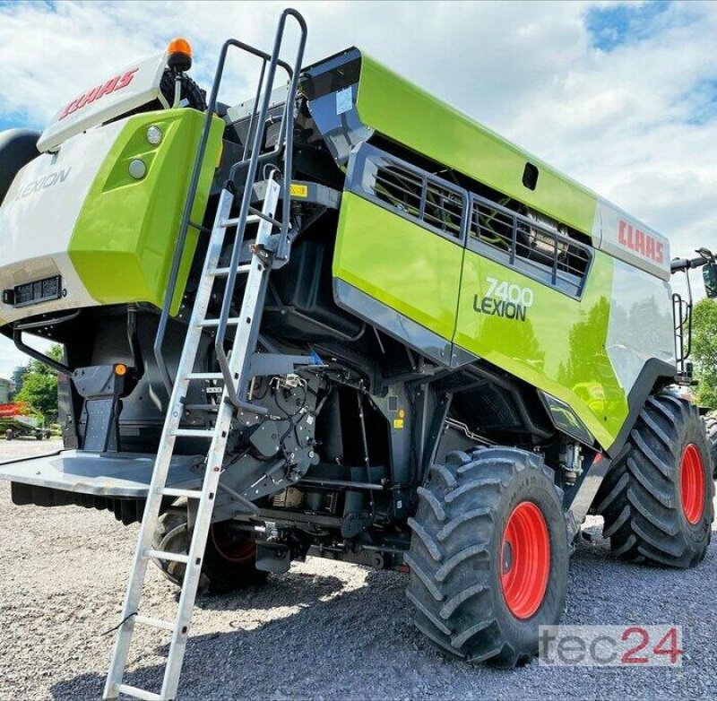 Mähdrescher tip CLAAS lexion 7400 mit Varioschneidwerk, Gebrauchtmaschine in Östringen (Poză 1)